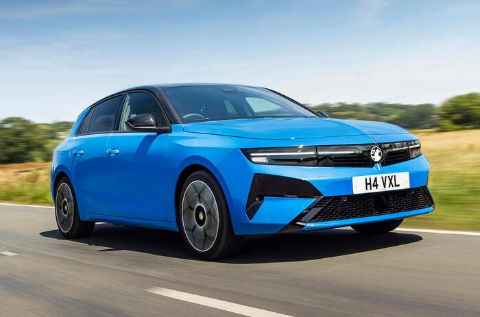 Vauxhall Astra review 2026 001