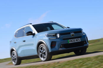 Citroen eC3 2025 Review front action blur 8921