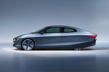 DB2026AU00677