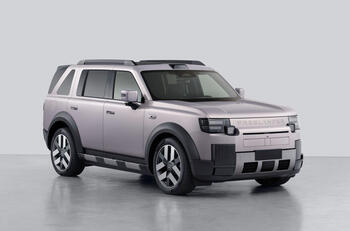 Freelander 8 MIIT front quarter