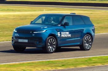 Range Rover Sport Electric prototype 011