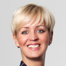 Verity Mercer, Groupe Renault