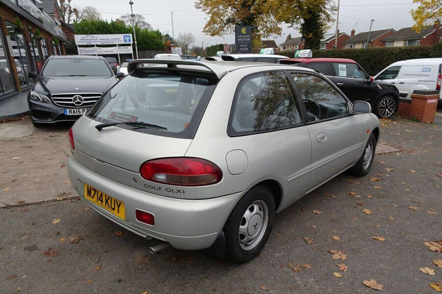 09 Mitsubishi colt