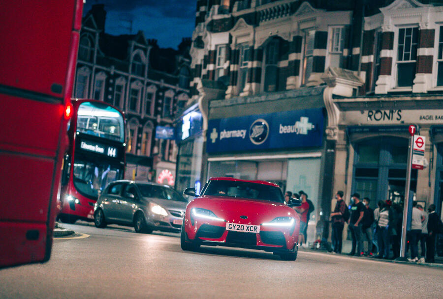 10 Toyota gr supra 2020 lt bus