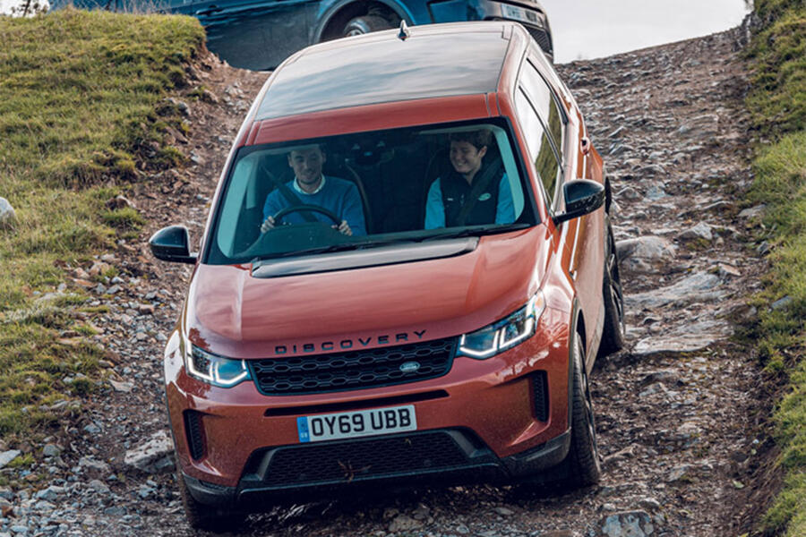 12 Land rover discovery sport hero front