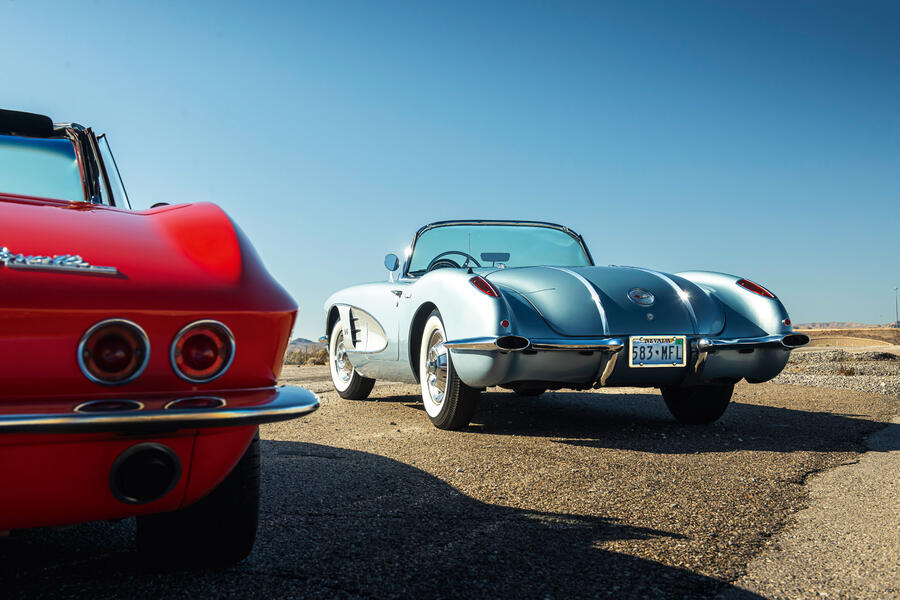 13 Corvette c1 1958 static rear