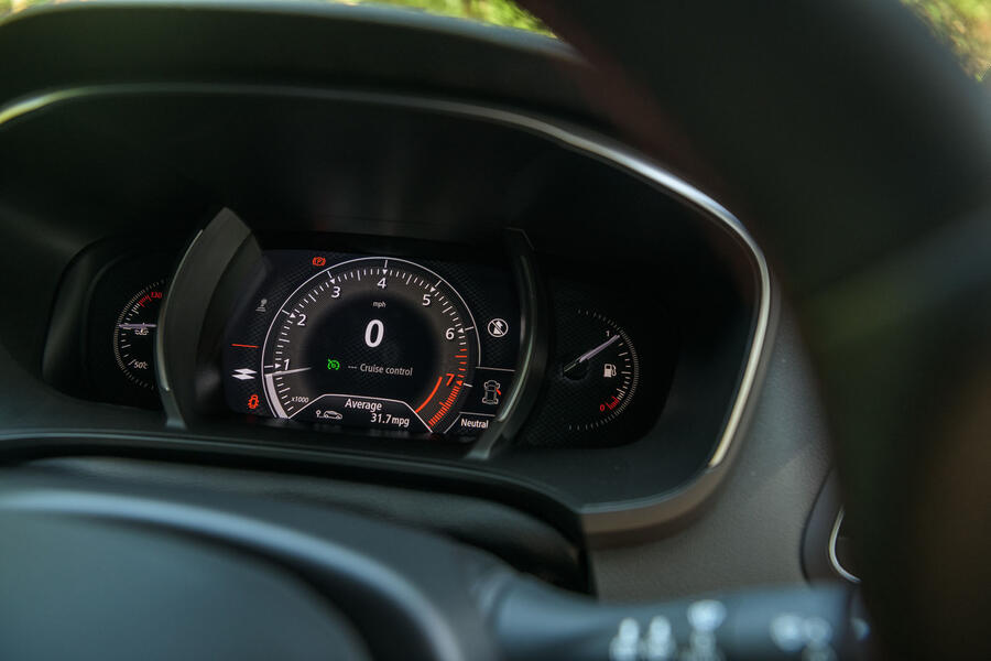 13 Renault megane rs 280 2019 instruments