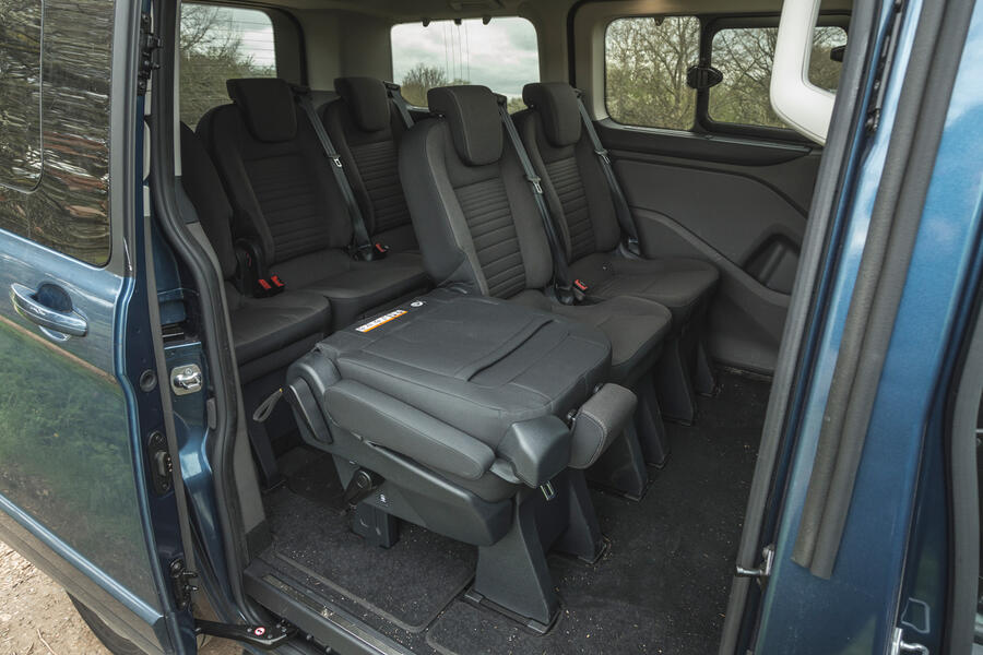 15 Ford tourneo 2021 lt rear cabin