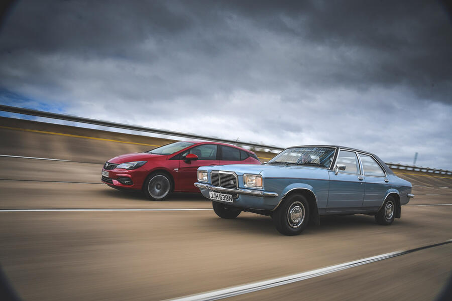 16 Vauxhall astra side