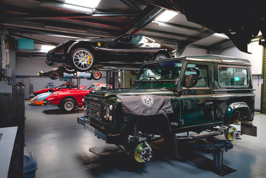 18 Bell sport and classic