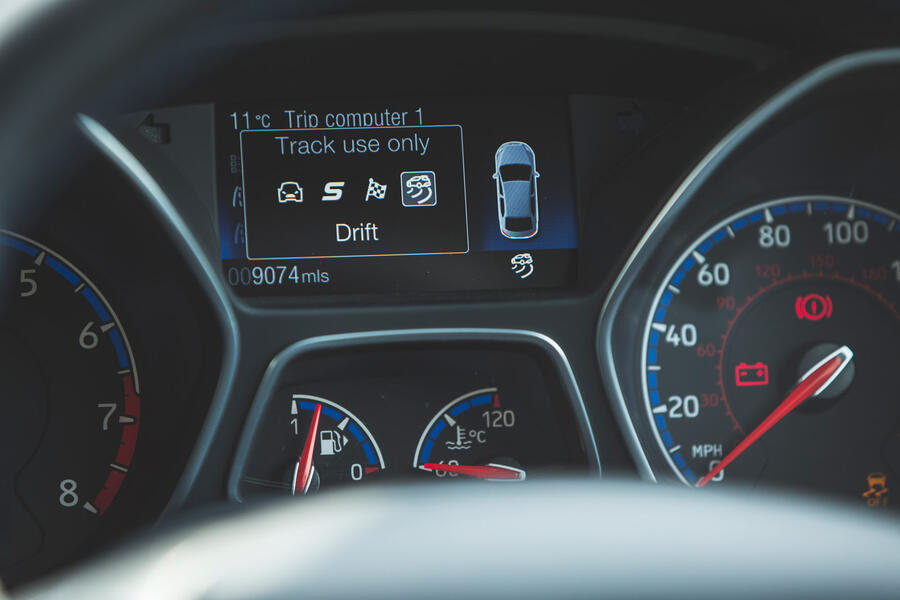 18 Luc torque vectoring 2021 0189 ford focus rs