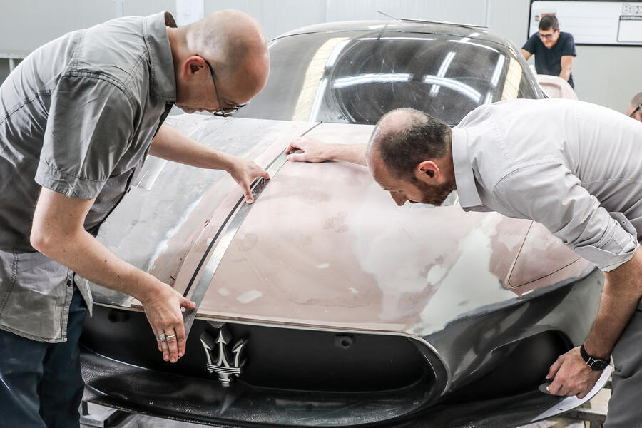 19 Maserati mc20 front