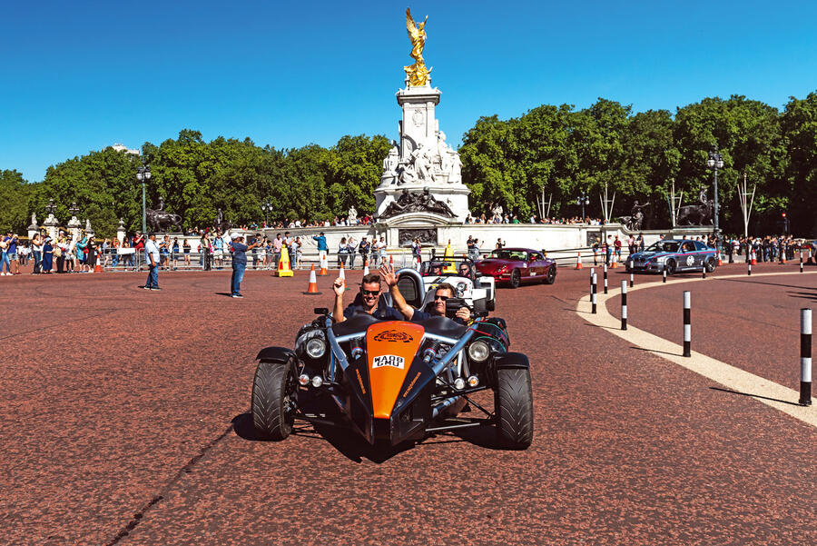 1 Rally for heroes escorted mall drive