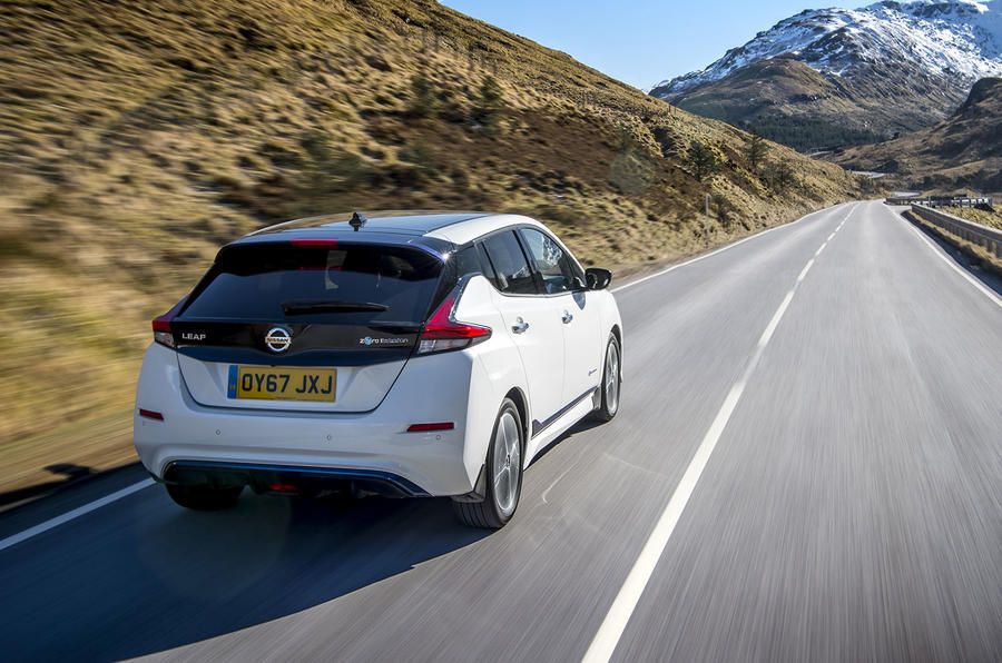2 Nissan leaf 2018 uk review hero rear 0