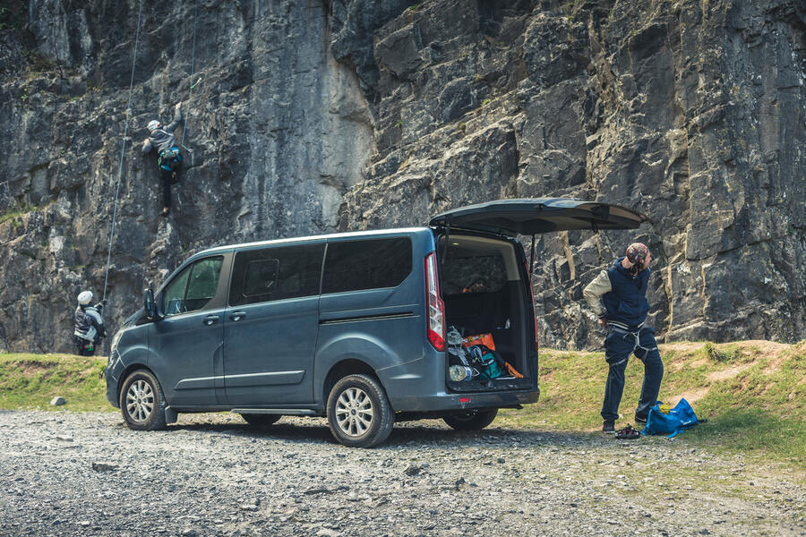 21 Ford tourneo 2021 lt static