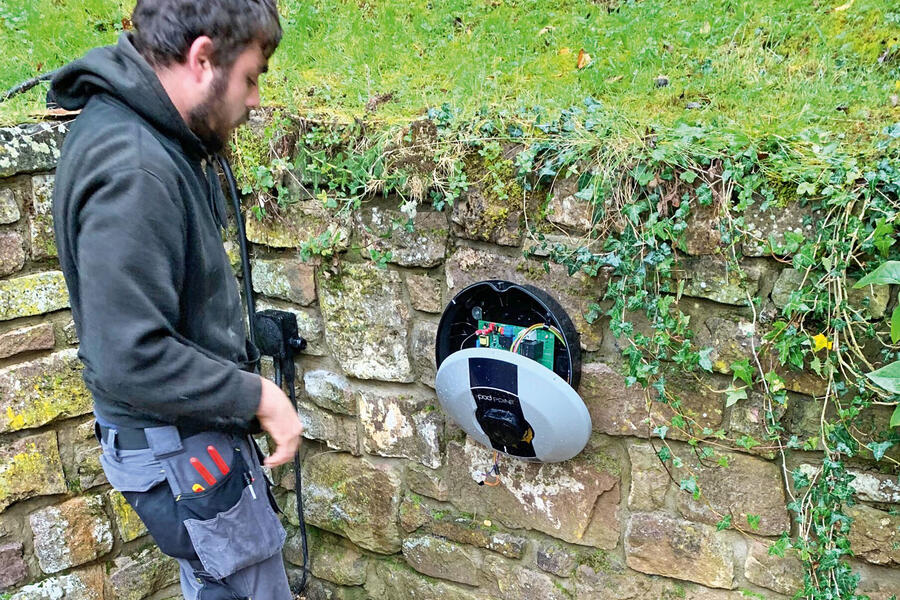 21 Mercedes e300de 2019 lt podpoint installer