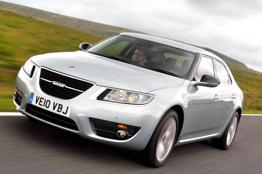 21 Saab tracking front