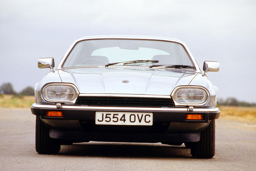 23 Jaguar xjs front
