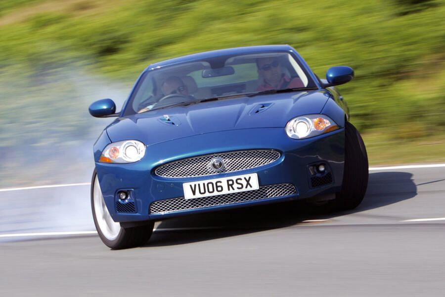 23 Jaguar xkr 2007 tracking front 0