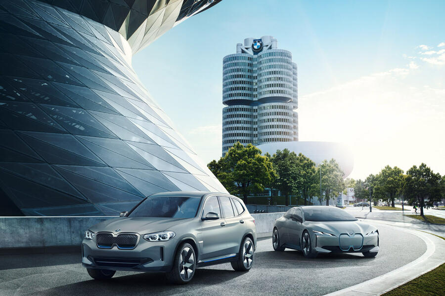 29 Bmw i4 and ix3