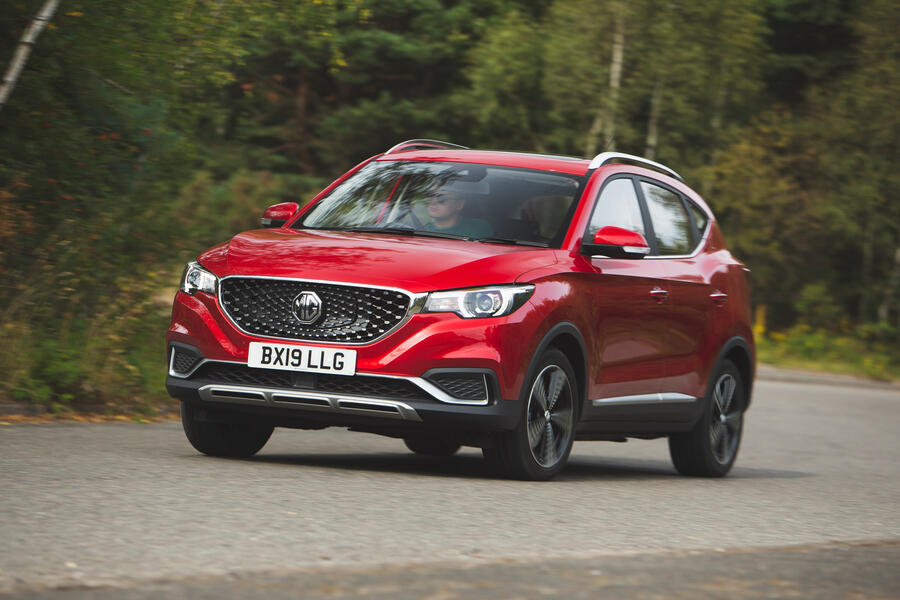29 Mg zs ev 2019 hero front