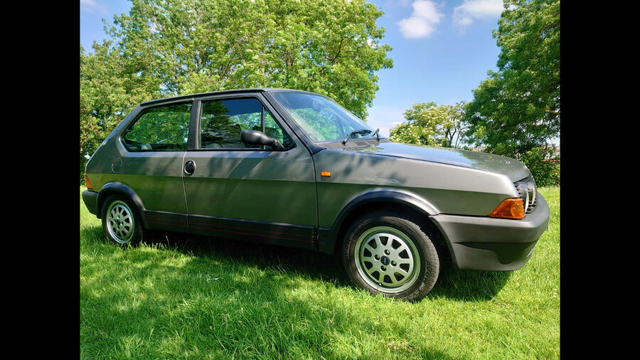 2 1984 Fiat strada 105tc 60bcb66a781cf