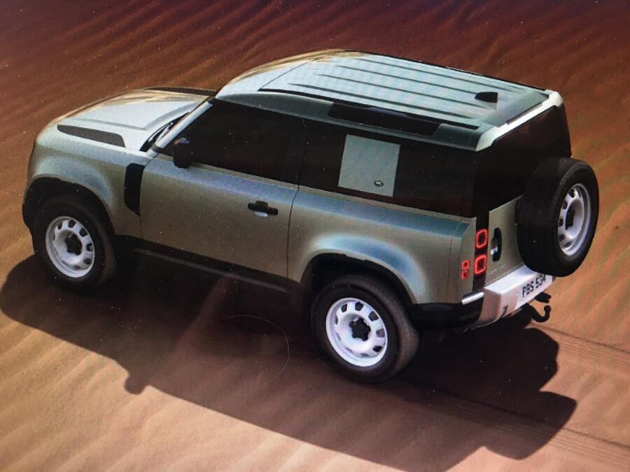 4 Land rover defender