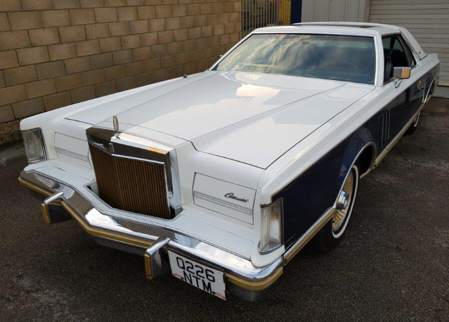 4 Lincoln continental static front