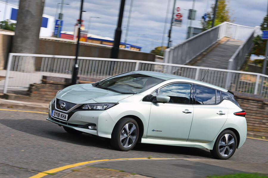 4 Nissan leaf