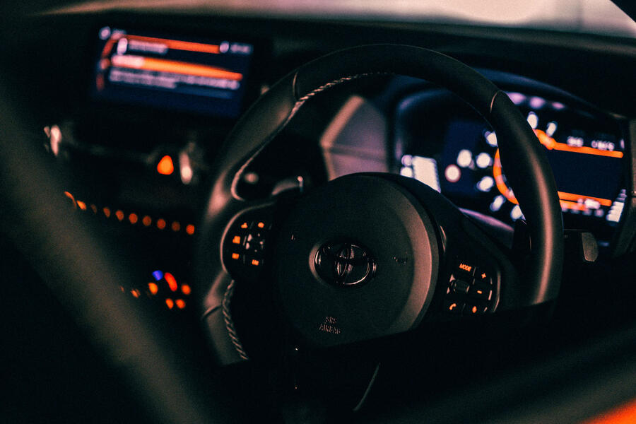 4 Toyota gr supra 2020 lt steering wheel
