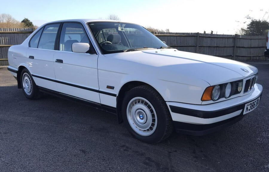 5 Bmw 520i static front