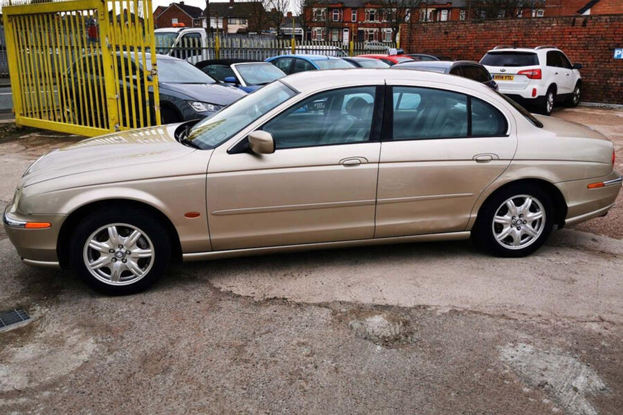 5 Jaguar s type static side