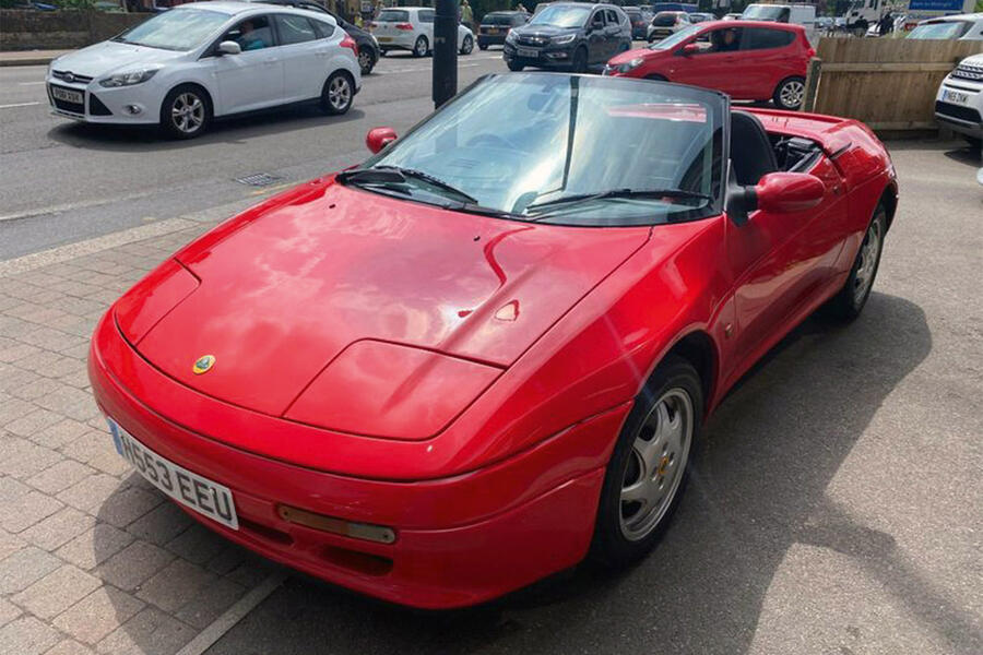 5 Lotus elan static front