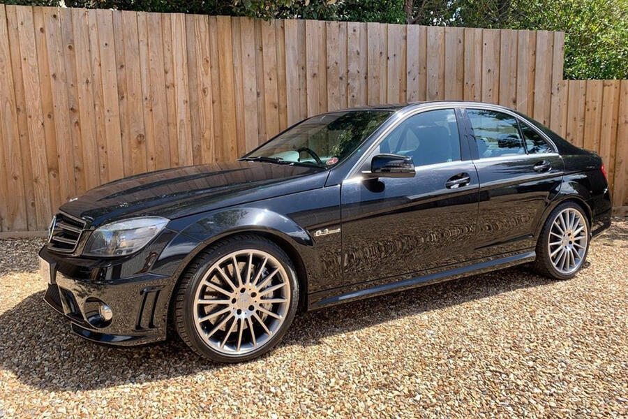 5 Mercedes amg c63 performance pack