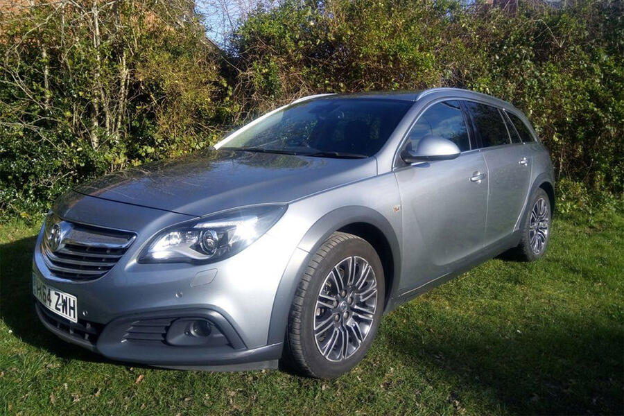 6 Vauxhall insignia country tourer static front