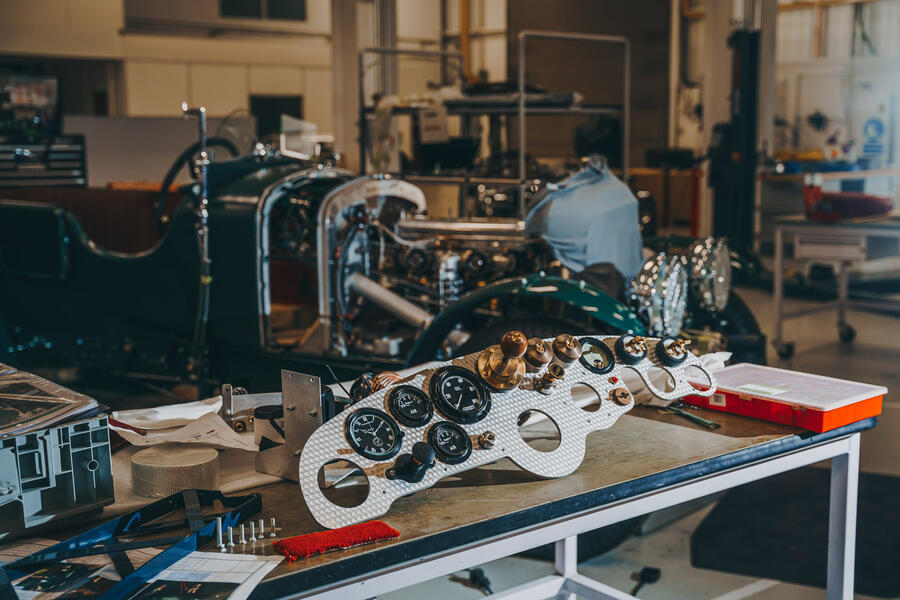 63 Bentley cupra christmas road trip bentley mulliner dials