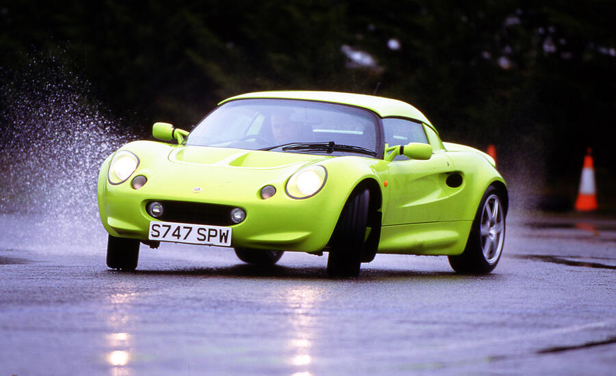 6 Lotus elise s1 111s