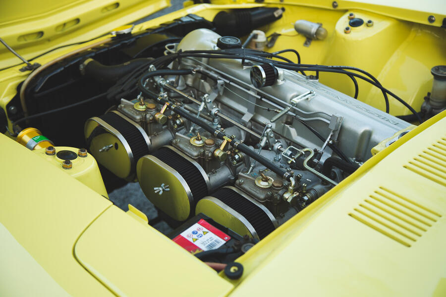 7 Datsun 240z engine