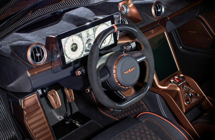 7 Hispano suiza carmen boulogne 2021 drive cabin
