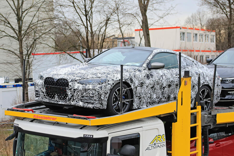 71 Bmw 4 series coupe 2020 static front