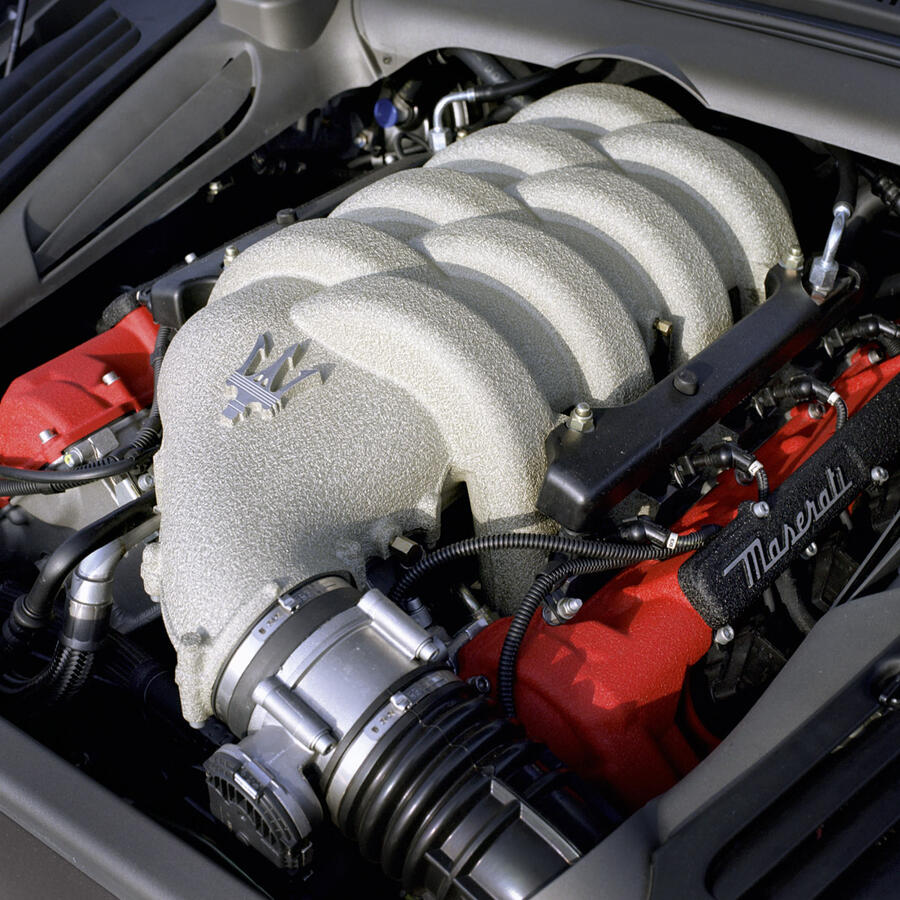7 Maserati coupe 2003 engine