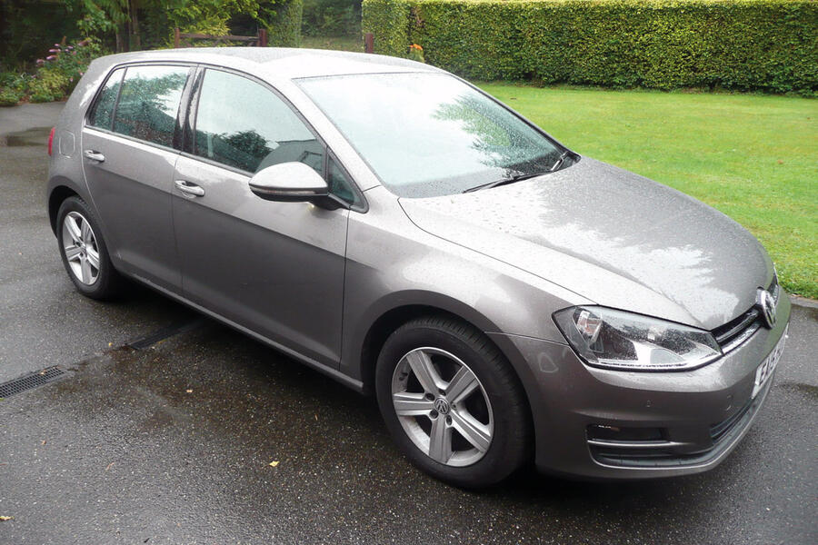 8 Volkswagen golf static front