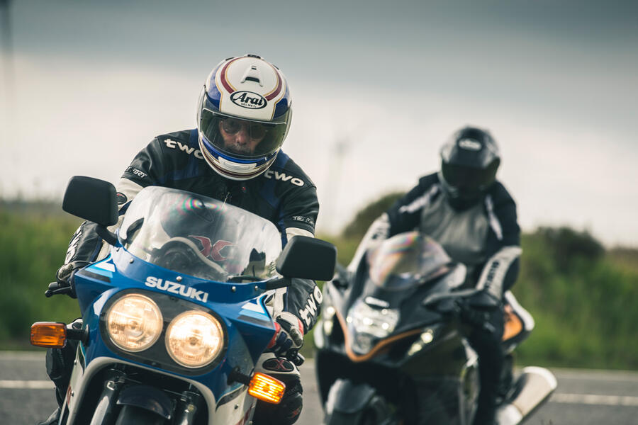 82 Suzuki at 100 goodwin bike action