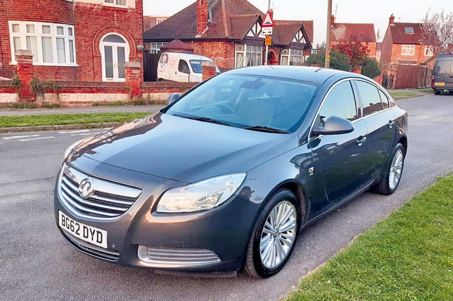 82 Vauxhall insignia