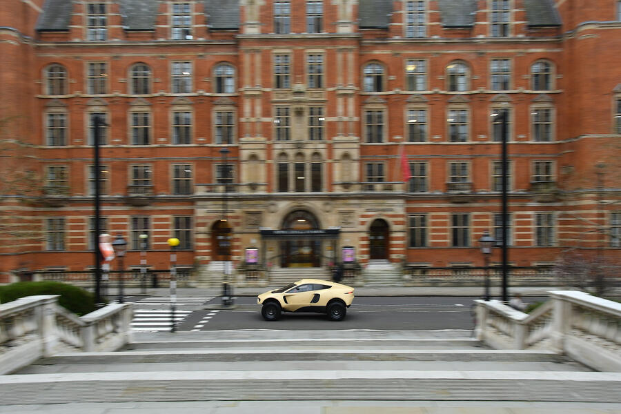 87 Prodrive hunter hypercar