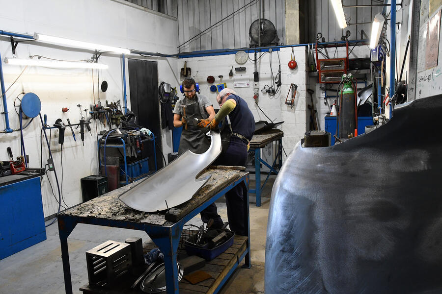89 British motor heritage factory visit 2021 panel beaters