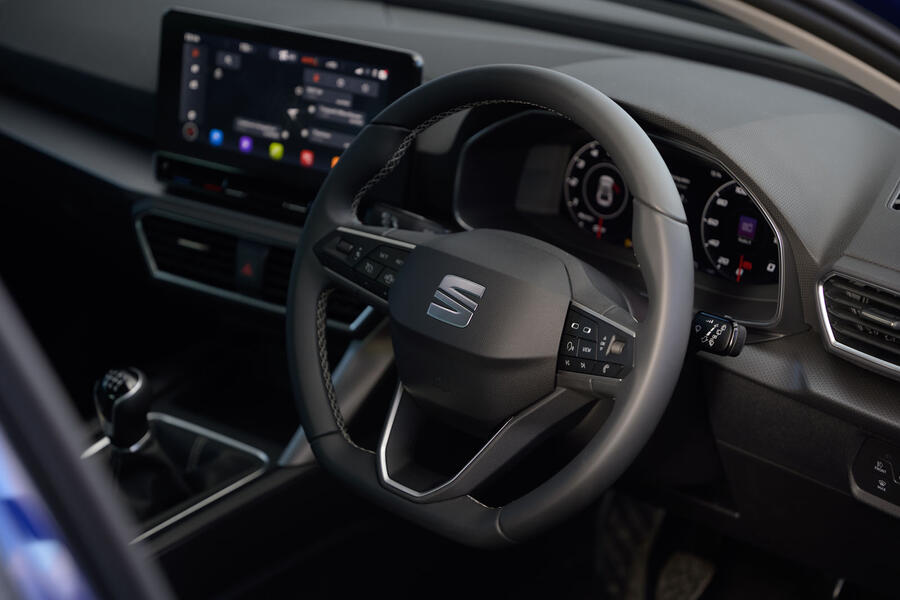 9 Seat leon tsi lt 2021 dashboard