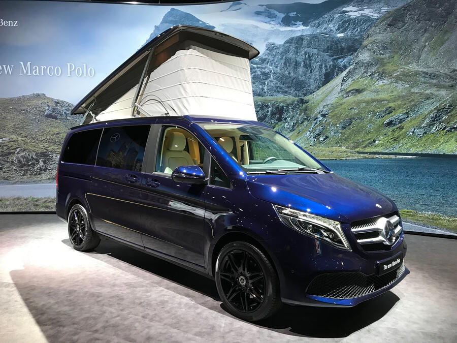 90 Mercedes benz v class 2019 reveal 6