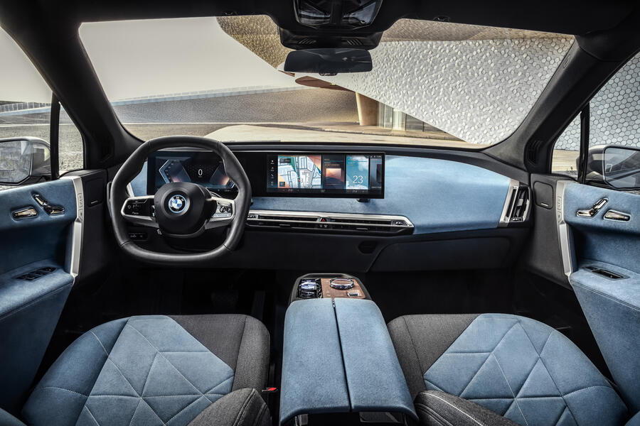 91 Bmw inext studio dashboard