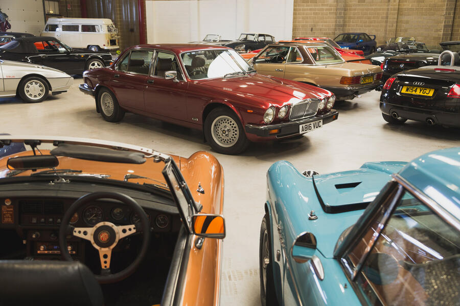 94 The market auctioneer visit 2022 jaguar